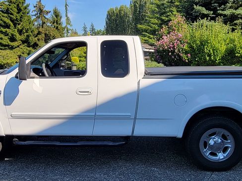 Used 1999 Ford F150 Long Bed image 1