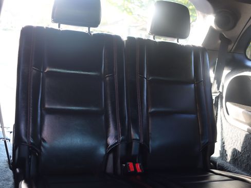 Used 2017 Dodge Durango R/T w/ Technology Group image 11