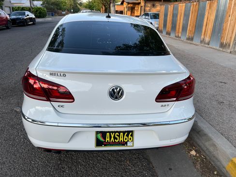 Used 2014 Volkswagen CC Sport FWD image 2