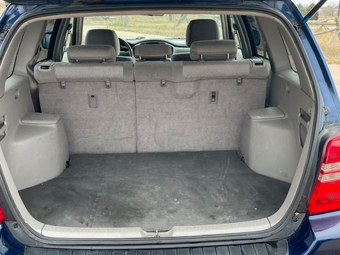 Used 2003 Toyota Highlander 4WD V6 image 17