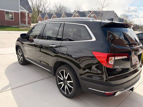 Used 2022 Honda Pilot Touring image 8