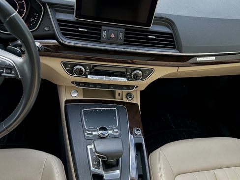 Used 2019 Audi Q5 2.0T Premium Plus w/ Premium Plus Package image 13