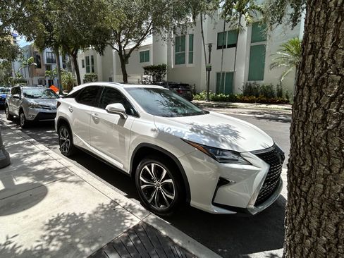 Used 2018 Lexus RX 350 FWD w/ Premium Package image 4