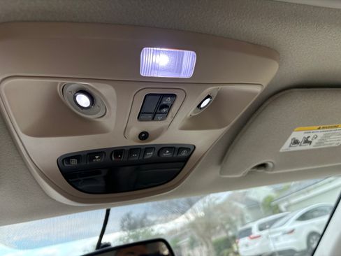 Used 2008 Chrysler Aspen Limited image 10