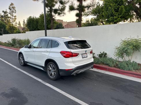 Used 2017 BMW X1 xDrive28i image 4
