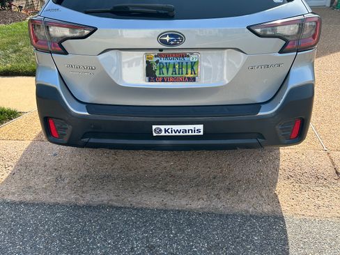 Used 2020 Subaru Outback Premium image 11