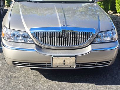 Used 2003 Lincoln Town Car Signature
