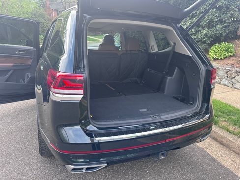 Used 2021 Volkswagen Atlas SEL R-Line image 18