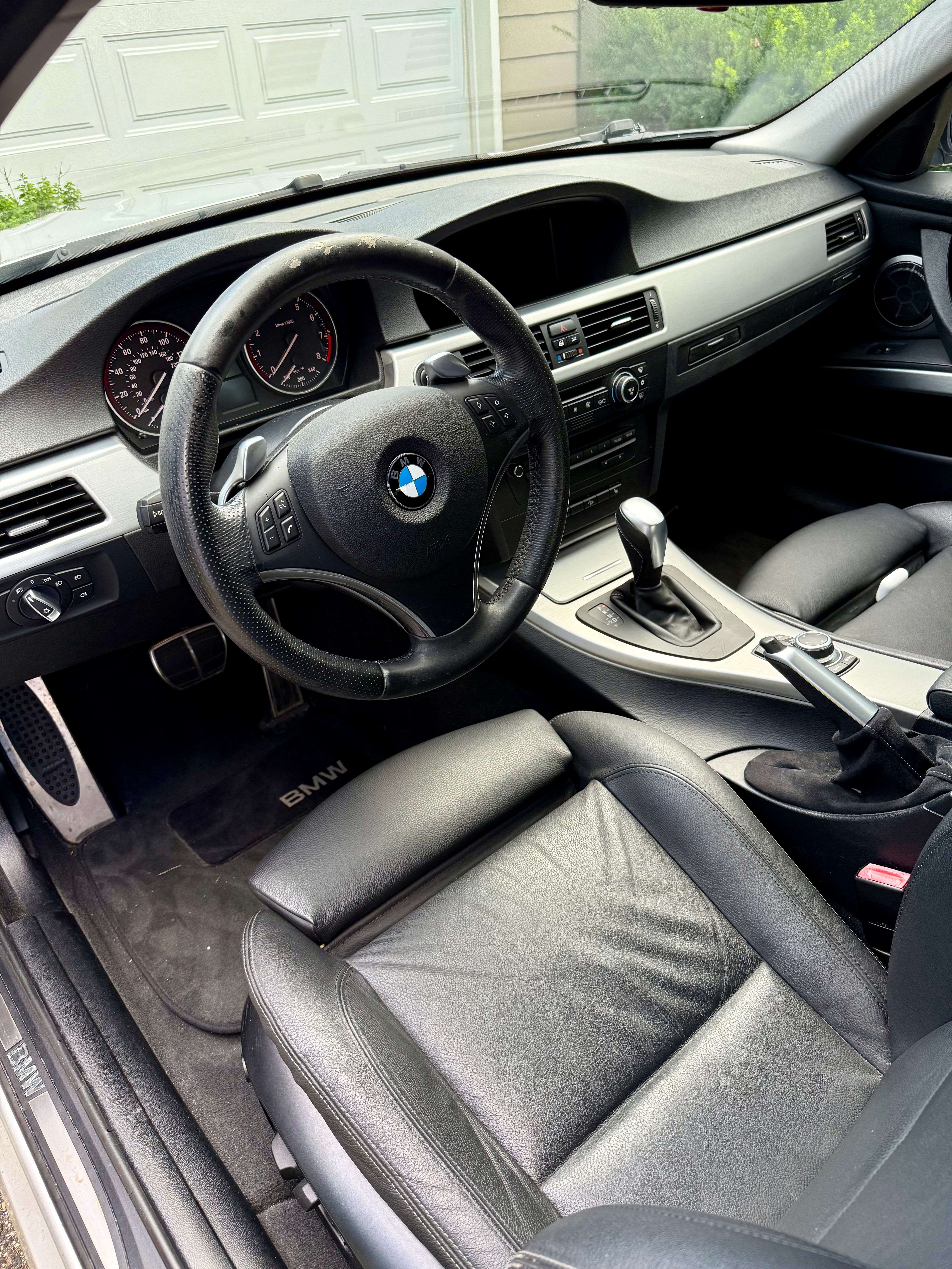 Used 2009 BMW 335i xDrive Sedan AWD/4WD image 6