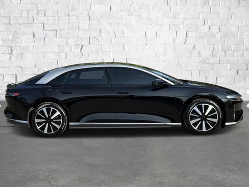 Used 2024 Lucid Air Touring image 2