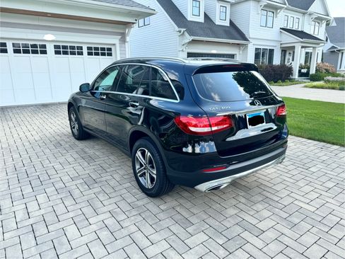 Used 2019 Mercedes-Benz GLC 300 4MATIC image 11