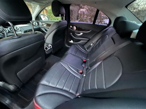 Used 2015 Mercedes-Benz C 300 Sedan image 9