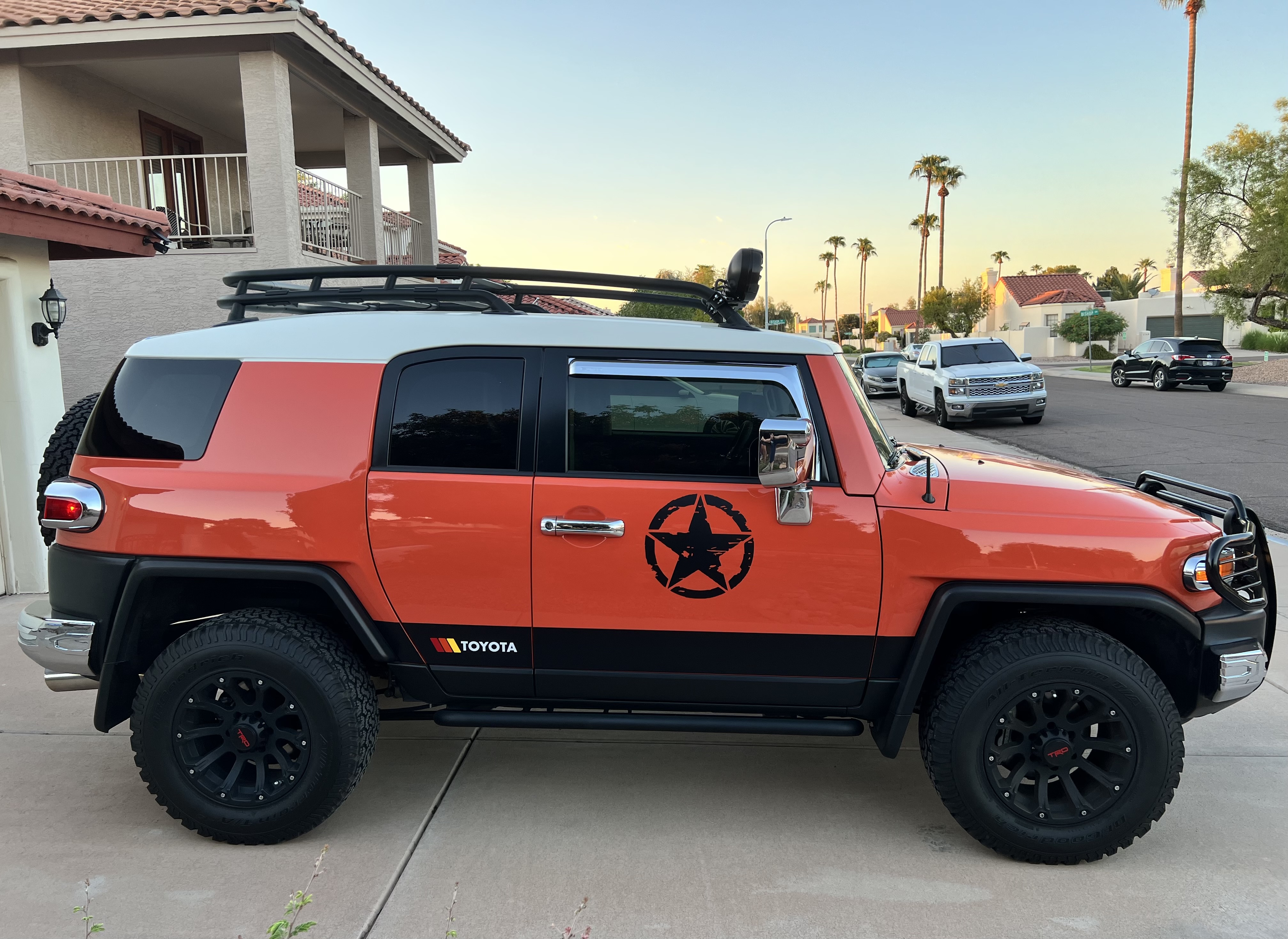 Used 2013 Toyota FJ Cruiser 4WD w/ Upgrade Pkg image 9