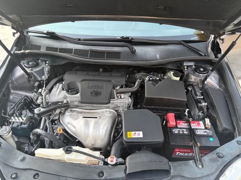 Used 2017 Toyota Camry XSE image 14