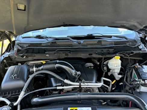 Used 2013 RAM 1500 Laramie RWD image 12