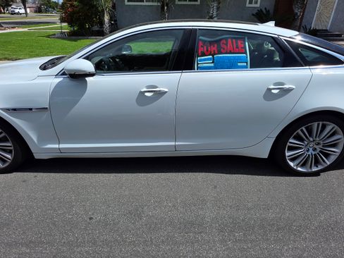 Used 2013 Jaguar XJ L Supercharged image 4