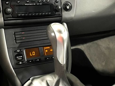 Used 2001 Porsche 911 Cabriolet image 23