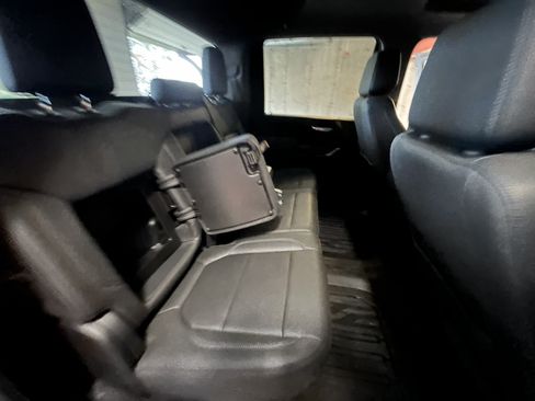 Used 2023 GMC Sierra 2500 SLT w/ Gooseneck/5TH Wheel Package image 9