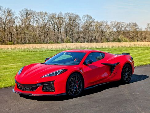 Used 2024 Chevrolet Corvette Z06 w/ Stealth Interior Trim Package image 28
