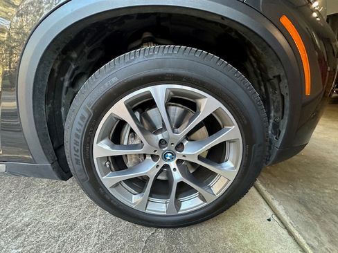 Used 2023 BMW X5 xDrive45e w/ Executive Package image 17