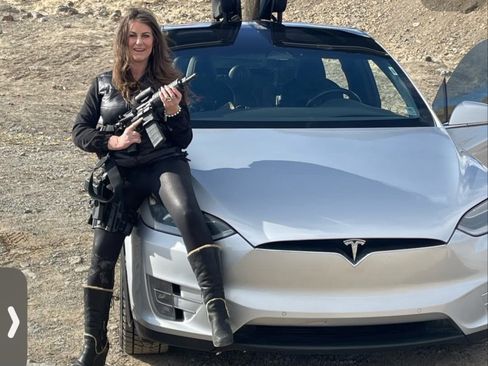 Used 2018 Tesla Model X 75D image 12