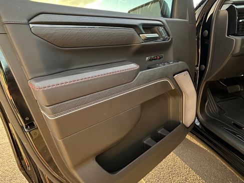 Used 2023 GMC Sierra 1500 AT4X image 12