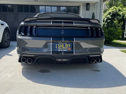 Used 2018 Ford Mustang Shelby GT350 w/ Electronics Package RWD image 8