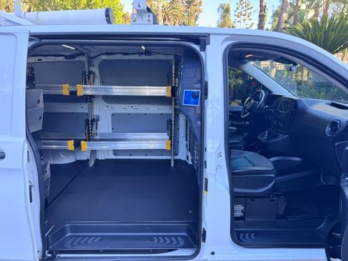 Used 2022 Mercedes-Benz Metris image 19