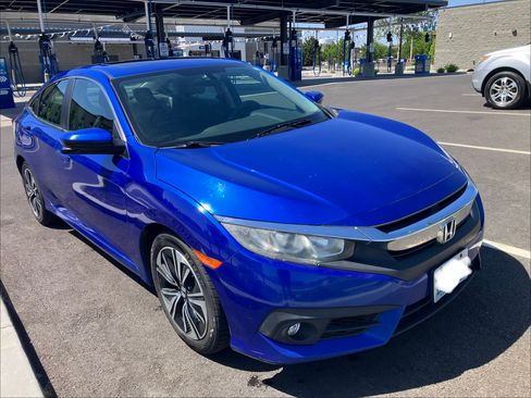 Used 2016 Honda Civic EX-T image 4