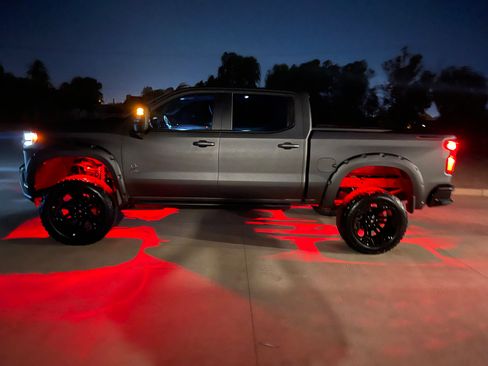 Used 2021 Chevrolet Silverado 1500 RST w/ Convenience Package II AWD/4WD image 1