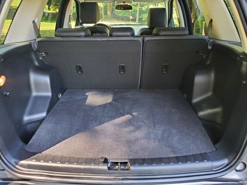 Used 2009 Land Rover LR2 HSE image 17