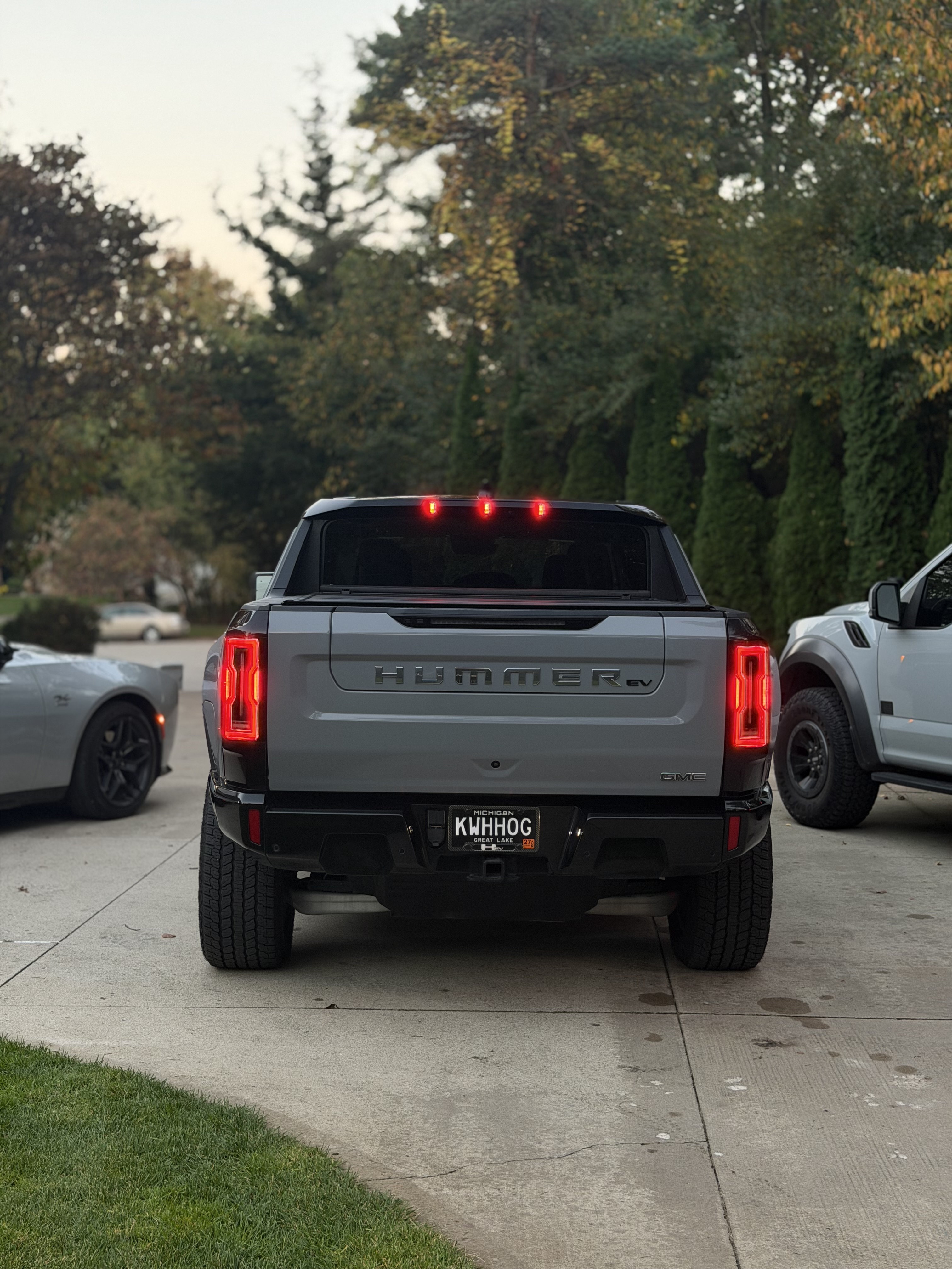 Used 2025 GMC Hummer EV 3X AWD/4WD image 1