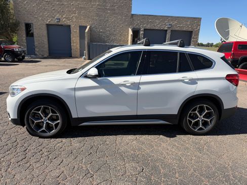 Used 2018 BMW X1 xDrive28i AWD/4WD image 1