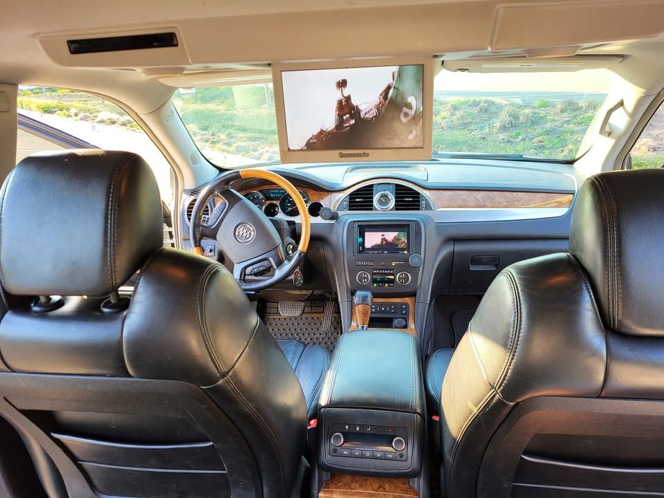 Used 2008 Buick Enclave CXL w/ Entertainment Package #4 AWD/4WD image 16