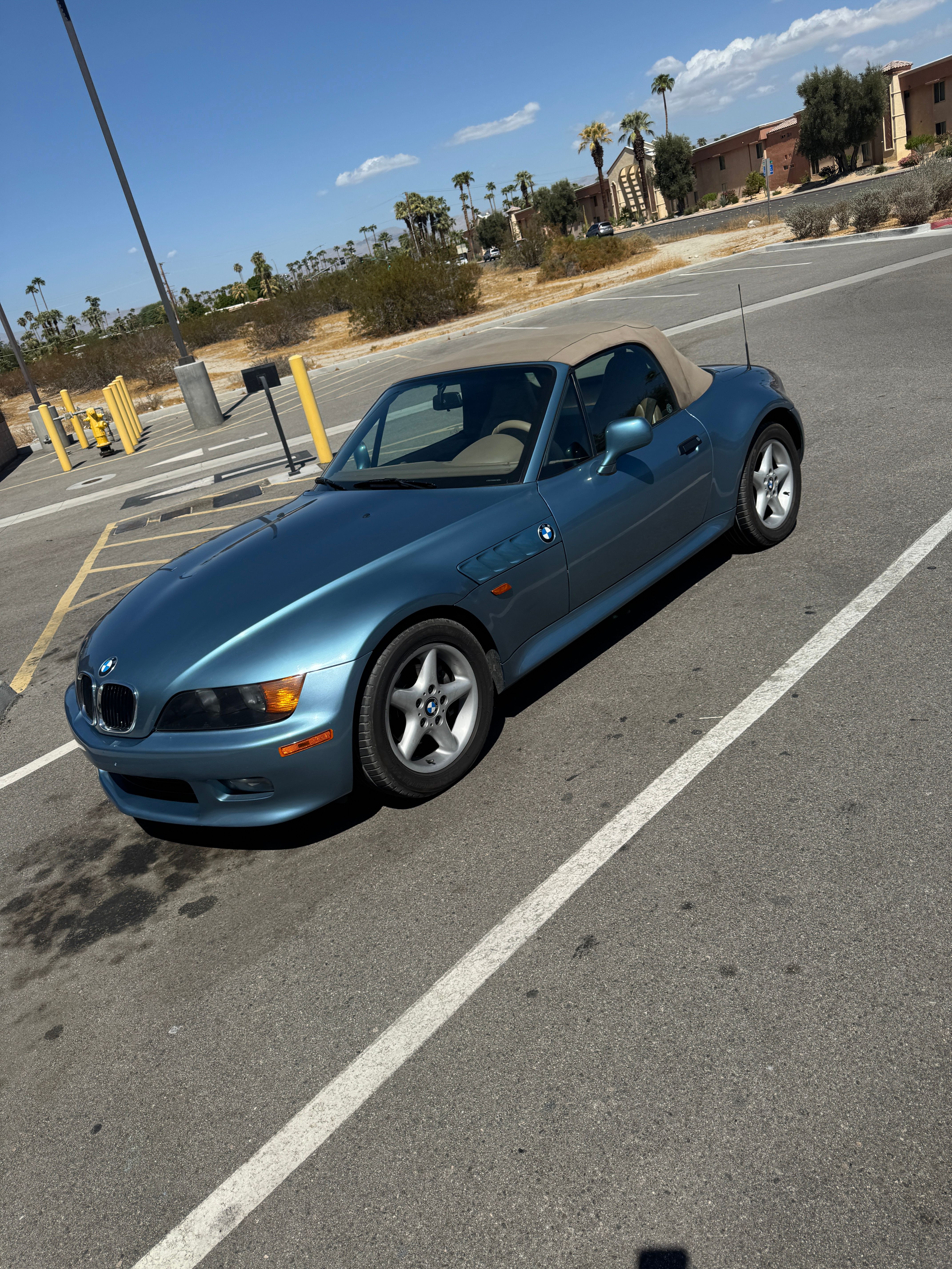 Used 1998 BMW Z3 2.8 RWD image 10