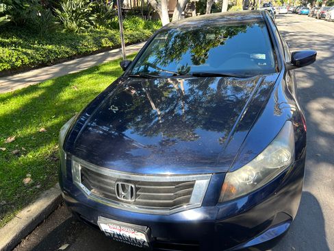 Used 2010 Honda Accord LX image 2