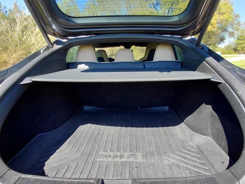 Used 2016 Tesla Model S 90D image 10