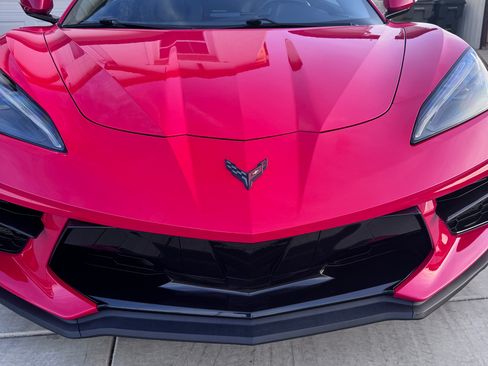 Used 2021 Chevrolet Corvette Stingray Coupe w/ Z51 Performance Package RWD image 5