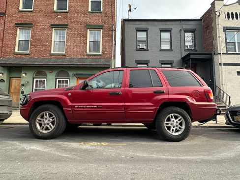 Used 2004 Jeep Grand Cherokee Laredo w/ Cold Weather Group image 6