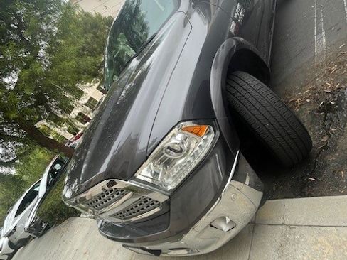 Used 2018 RAM 1500 Laramie w/ Convenience Group image 2