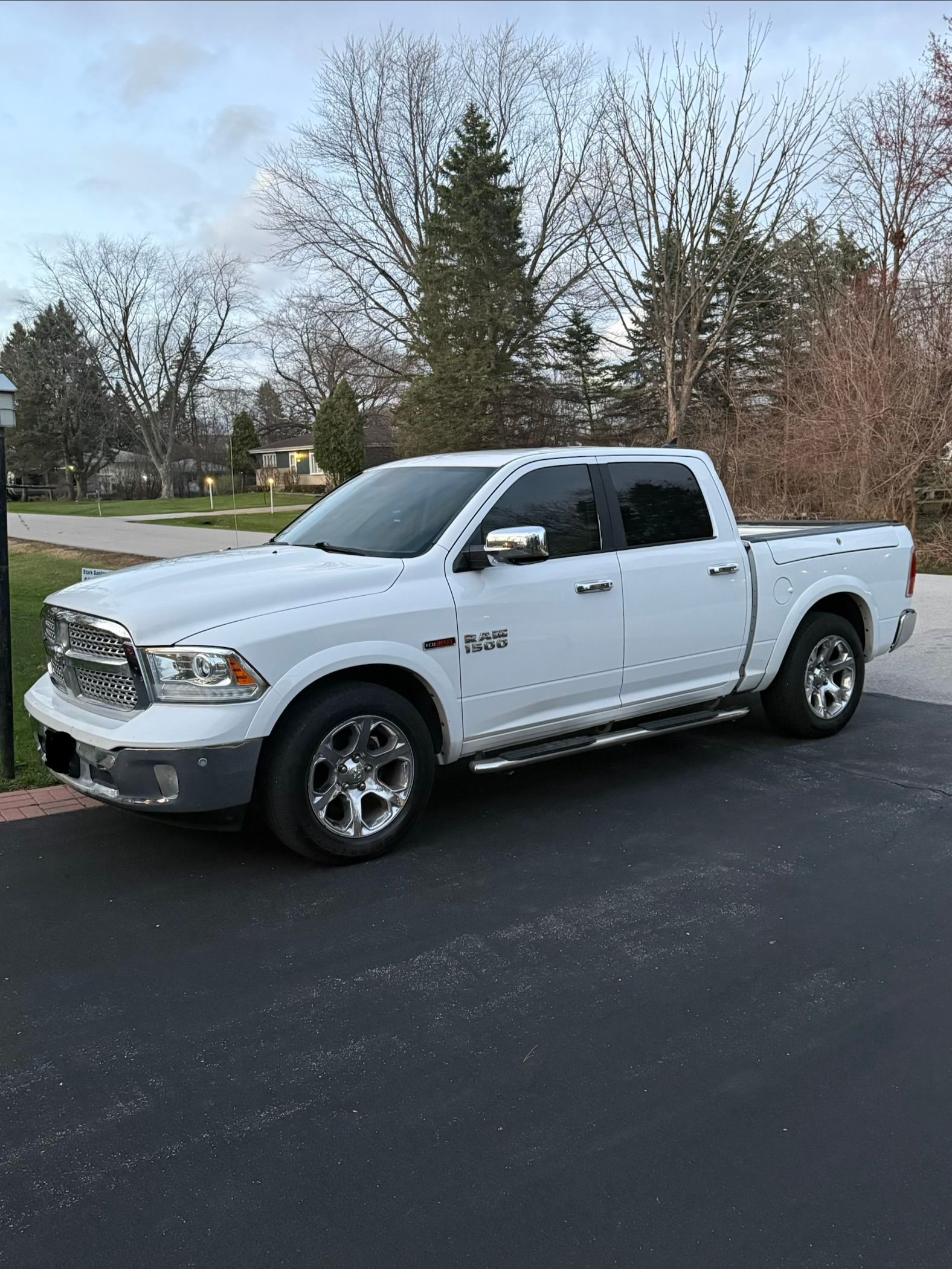 Used 2015 RAM 1500 Laramie w/ Convenience Group RWD image 2