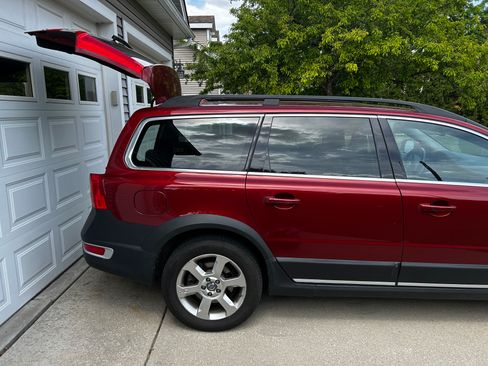 Used 2011 Volvo XC70 3.2 AWD/4WD image 11