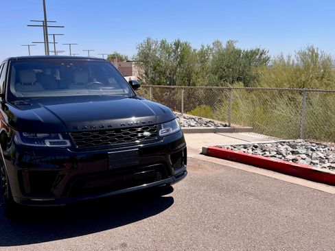 Used 2020 Land Rover Range Rover Sport HST image 1