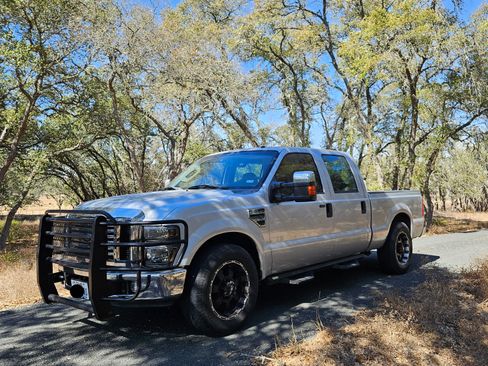 Used 2008 Ford F350 XL image 1