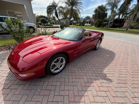 Used 2004 Chevrolet Corvette Convertible w/ Preferred Equipment Group image 9