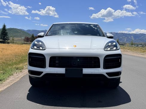 Used 2022 Porsche Cayenne E-Hybrid AWD/4WD image 2