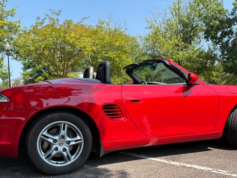 Used 2003 Porsche Boxster RWD image 13