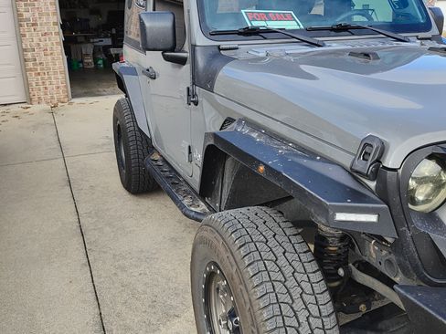 Used 2020 Jeep Wrangler Sport image 5