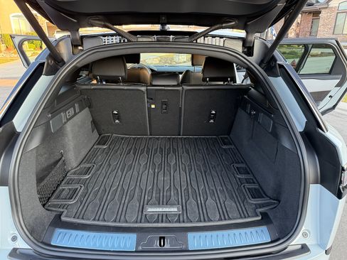 Used 2024 Land Rover Range Rover Velar Dynamic SE image 16