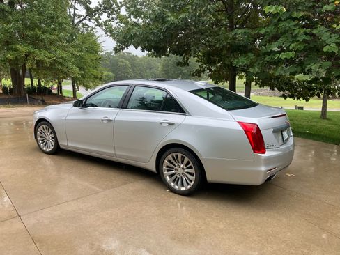 Used 2015 Cadillac CTS Luxury image 9